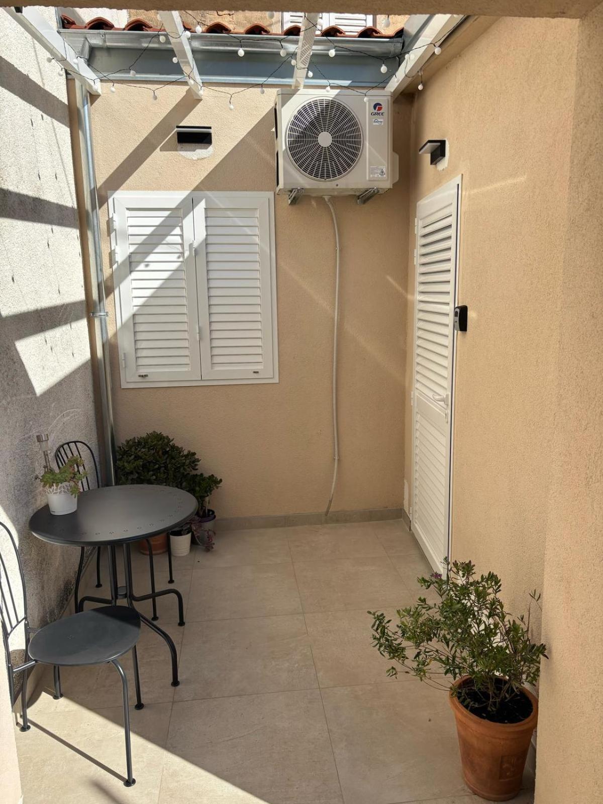 Apartment Ana Vis Ngoại thất bức ảnh